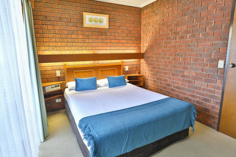 Two Rivers Motel - Mackay Tourism 3