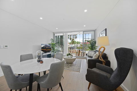 Ultra Modern, Luxurious Apartment In Tranquil Sydney - Mackay Tourism 1