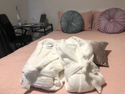 Unique Quiet Bungalow Little Bali Geelong - Mackay Tourism 3