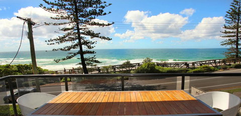 Unit 3 Phoenix Apartments, 1736 David Low Way Coolum Beach - Linen Incl. WIFI, 500 Bond - Mackay Tourism 0