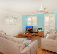 Unit 4 Marcoola Sands 47 Petrie Avenue Marcoola 300 BOND LINEN SUPPLIED - Mackay Tourism
