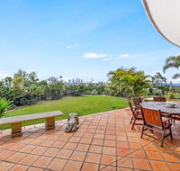 Unrivaled Ocean and City views from Resort Style 3bed with Garden - Mackay Tourism