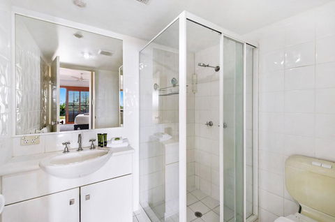 Unrivaled Ocean And City Views From Resort Style 3bed With Garden - Mackay Tourism 2