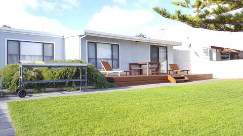 Vandy's Shack At Mount Dutton Bay - Ideal For Couples And Small Families - Mackay Tourism 1