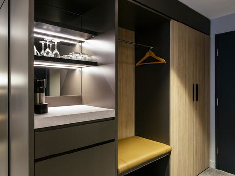 Vibe Hotel Hobart - Mackay Tourism 2