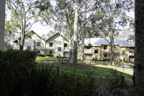 Villa Andante - Mackay Tourism 0