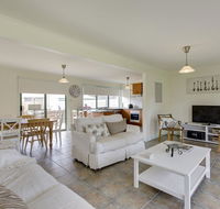 Villa de mer at Phillip Island - Mackay Tourism