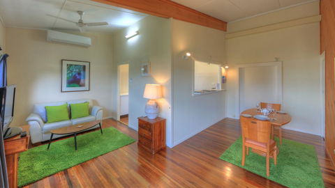 Village Stays Coldstream Gallery Apartment - Mackay Tourism 0