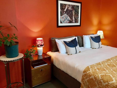 Vine Valley Inn - Mackay Tourism 0