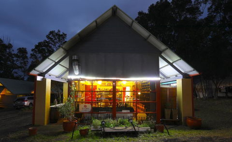 Vineyard Hill Resort - Mackay Tourism 2