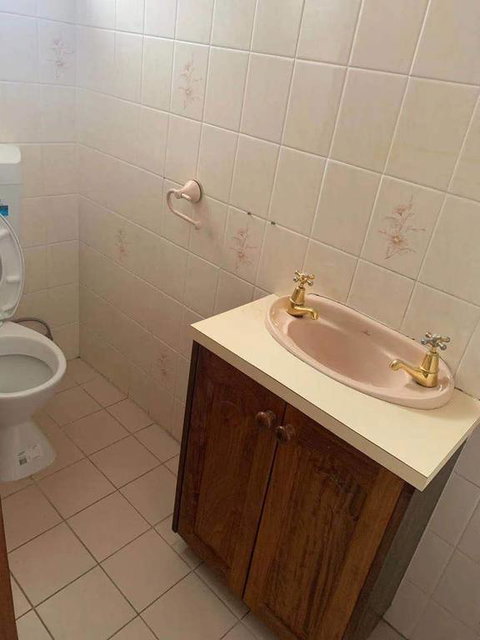 Vintage House In Bentleigh East - Mackay Tourism 3