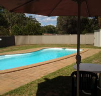 Wagon Wheel Motel  Units - Mackay Tourism
