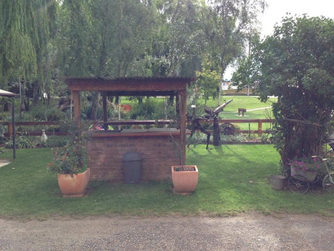 Walcha Royal Cafe & Accommodation - Mackay Tourism 2
