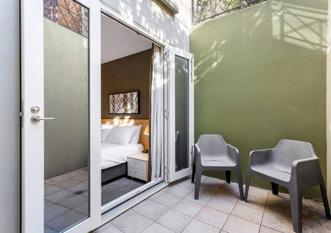 Walk To The MCG, The Tan, Botanic Gardens & Train - Mackay Tourism 2