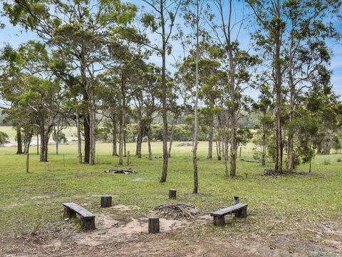 Wallaby Cottage - Cute Accom In Bushland Setting - Mackay Tourism 2