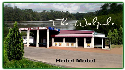 Walpole Hotel Motel - Mackay Tourism 0