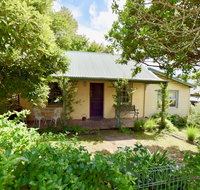 Waragil Cottage - Original Settler's Home - Mackay Tourism