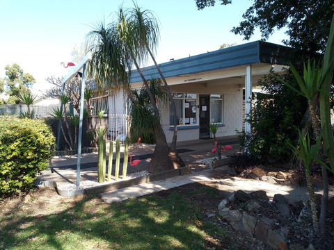 Warren Motor Inn - Mackay Tourism 2