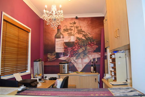Warwick Vines Motel - Mackay Tourism 2