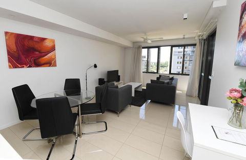 WATERFRONT DARWIN TROPICAL DELIGHT - Mackay Tourism 1