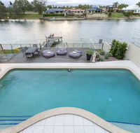 Waterfront Entertainer - Mackay Tourism