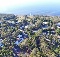 Waterfront Retreat At Wattle Point - Mackay Tourism