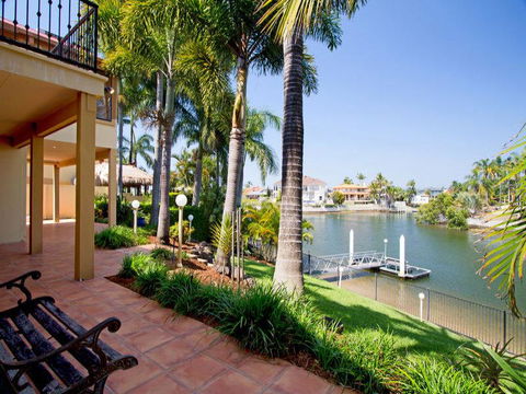 Waterfront Sorrento - Mackay Tourism 0