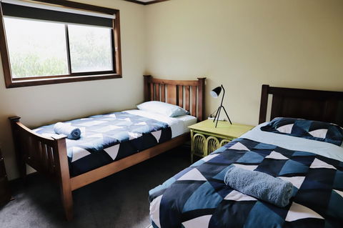 Red Ceder Cottage - Great Ocean Road - Port Campbell - Mackay Tourism 10