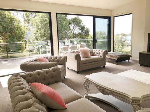 Lorne Sea View Terrace House - Mackay Tourism 32