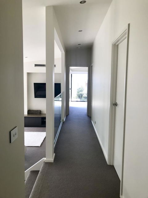 Lorne Sea View Terrace House - Mackay Tourism 24