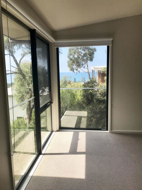 Lorne Sea View Terrace House - Mackay Tourism 23