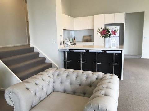 Lorne Sea View Terrace House - Mackay Tourism 40