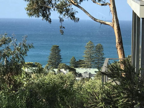 Lorne Sea View Terrace House - Mackay Tourism 11