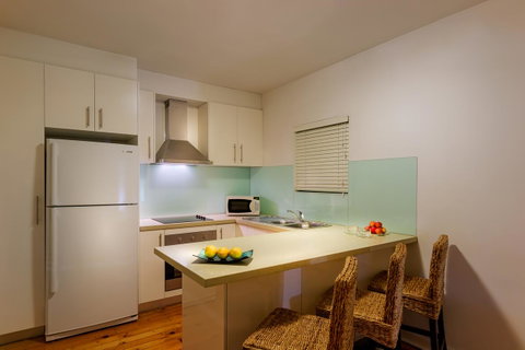 Crest On Barkly Serviced Apartments - Mackay Tourism 3