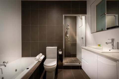Crest On Barkly Serviced Apartments - Mackay Tourism 7