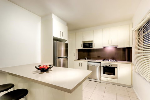Crest On Barkly Serviced Apartments - Mackay Tourism 1