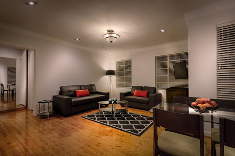 Crest On Barkly Serviced Apartments - Mackay Tourism 0