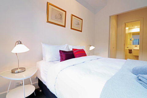 Majorca Magic On Flinders Lane - Rejuvenate Stays - Mackay Tourism 14