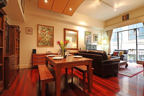 Majorca Magic On Flinders Lane - Rejuvenate Stays - Mackay Tourism 29