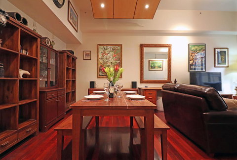 Majorca Magic On Flinders Lane - Rejuvenate Stays - Mackay Tourism 35