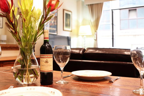 Majorca Magic On Flinders Lane - Rejuvenate Stays - Mackay Tourism 34