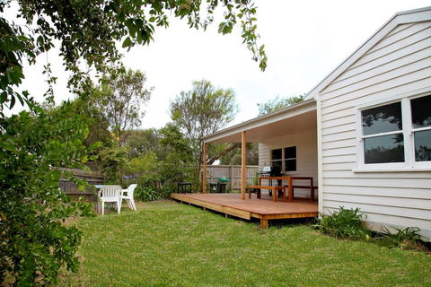 Sorrento Beach Cottages No. 2 - In The Heart Of Sorrento - Mackay Tourism 5