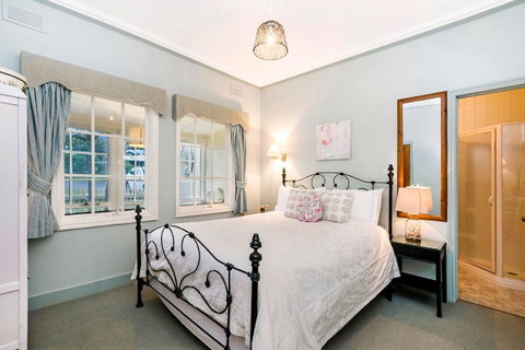 Edge17 Port Fairy Wharf - Mackay Tourism 6