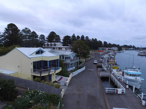 Edge17 Port Fairy Wharf - Mackay Tourism 21