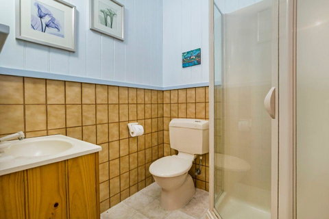 Edge17 Port Fairy Wharf - Mackay Tourism 9