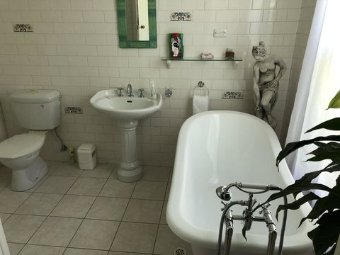 Lorelei Bed & Breakfast - Mackay Tourism 11