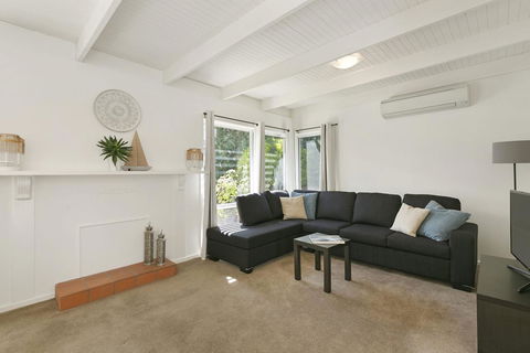 Mysa Anglesea Sleeps 7 WiFi SmartTV Cafes Shops - Mackay Tourism 2