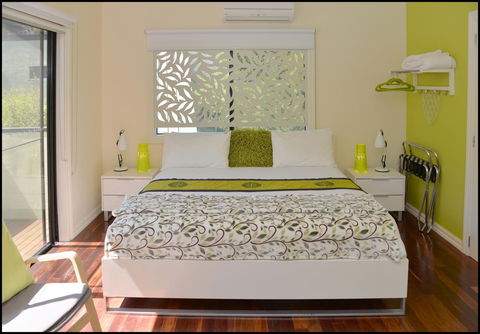 Deville At Healesville - Mackay Tourism 3