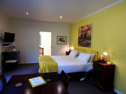 Deville At Healesville - Mackay Tourism 14