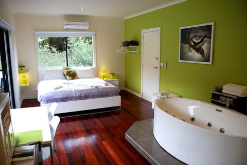 Deville At Healesville - Mackay Tourism 7
